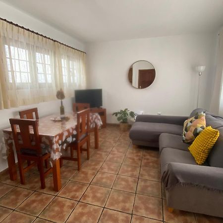 Ferienwohnung Casa Rosa Famara Exterior foto